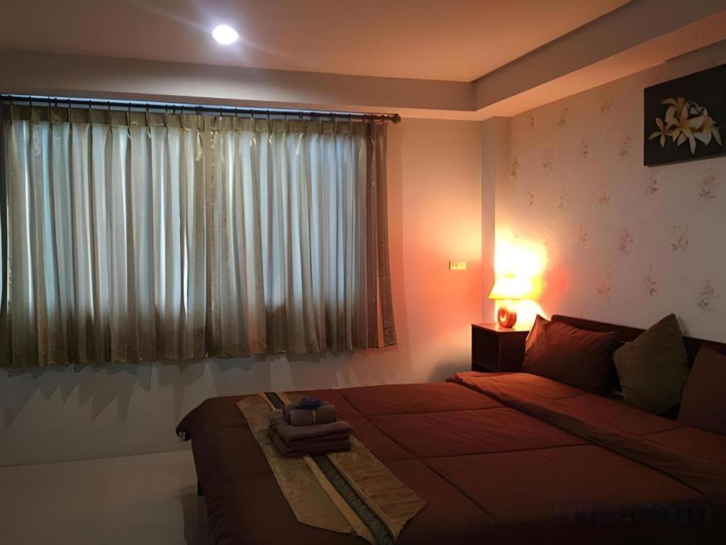 Tontalay Hotel Bangszen Kültér fotó