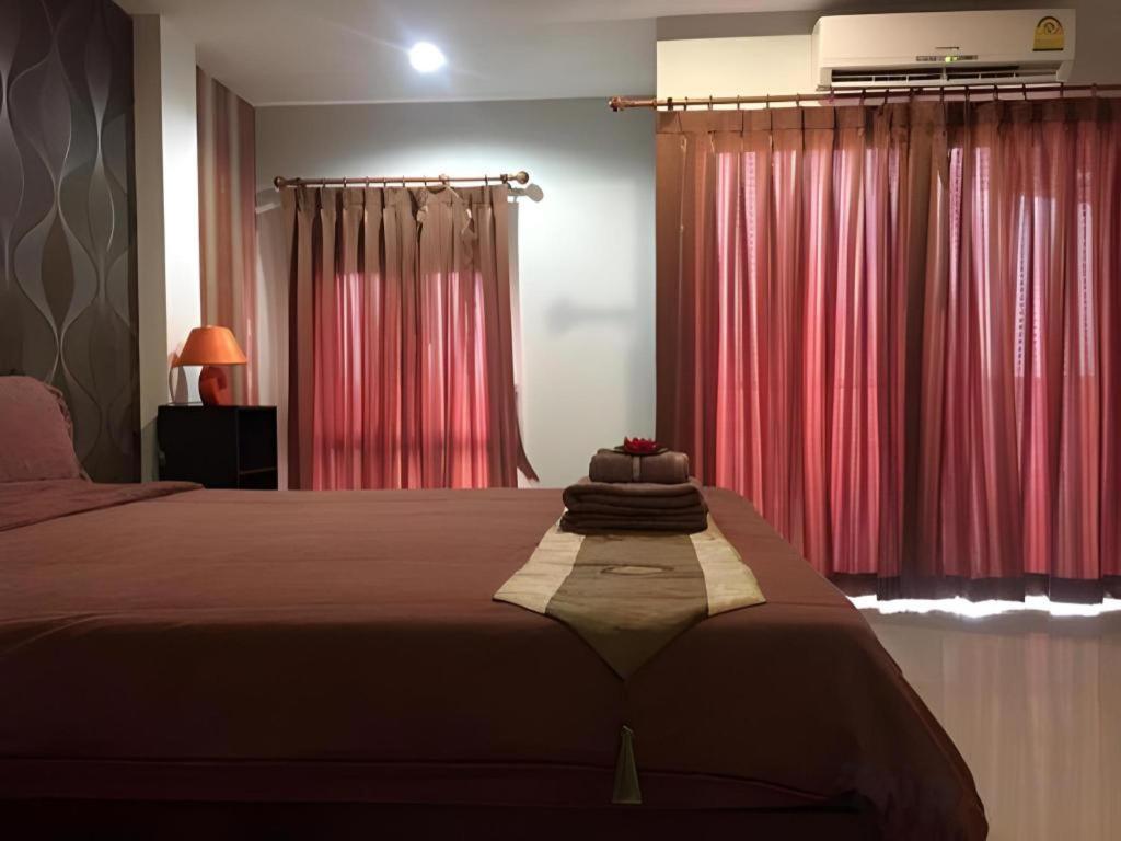 Tontalay Hotel Bangszen Kültér fotó