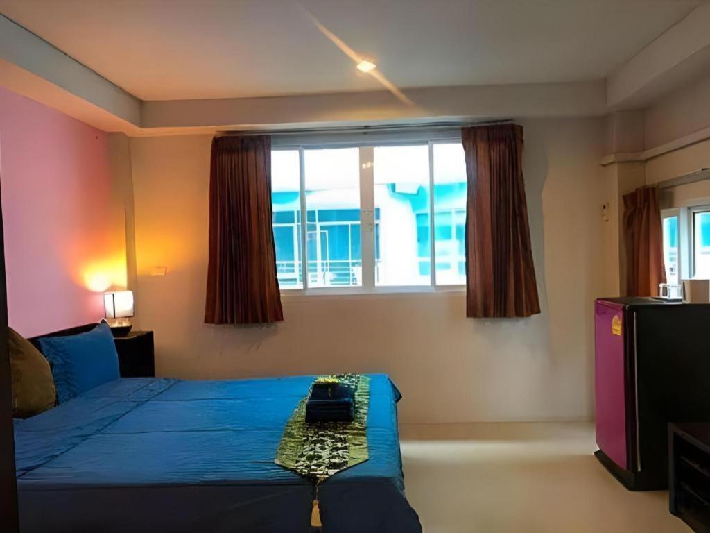 Tontalay Hotel Bangszen Kültér fotó